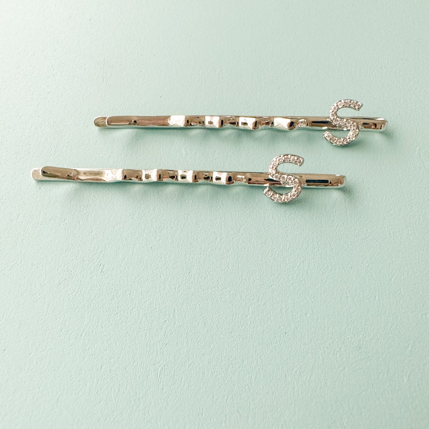 "S" INITIAL IN SILVER POLISH HAIR PINS