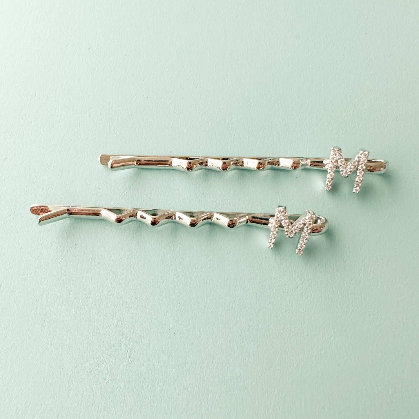 "M" INITIAL IN SILVER POLISH HAIR PINS