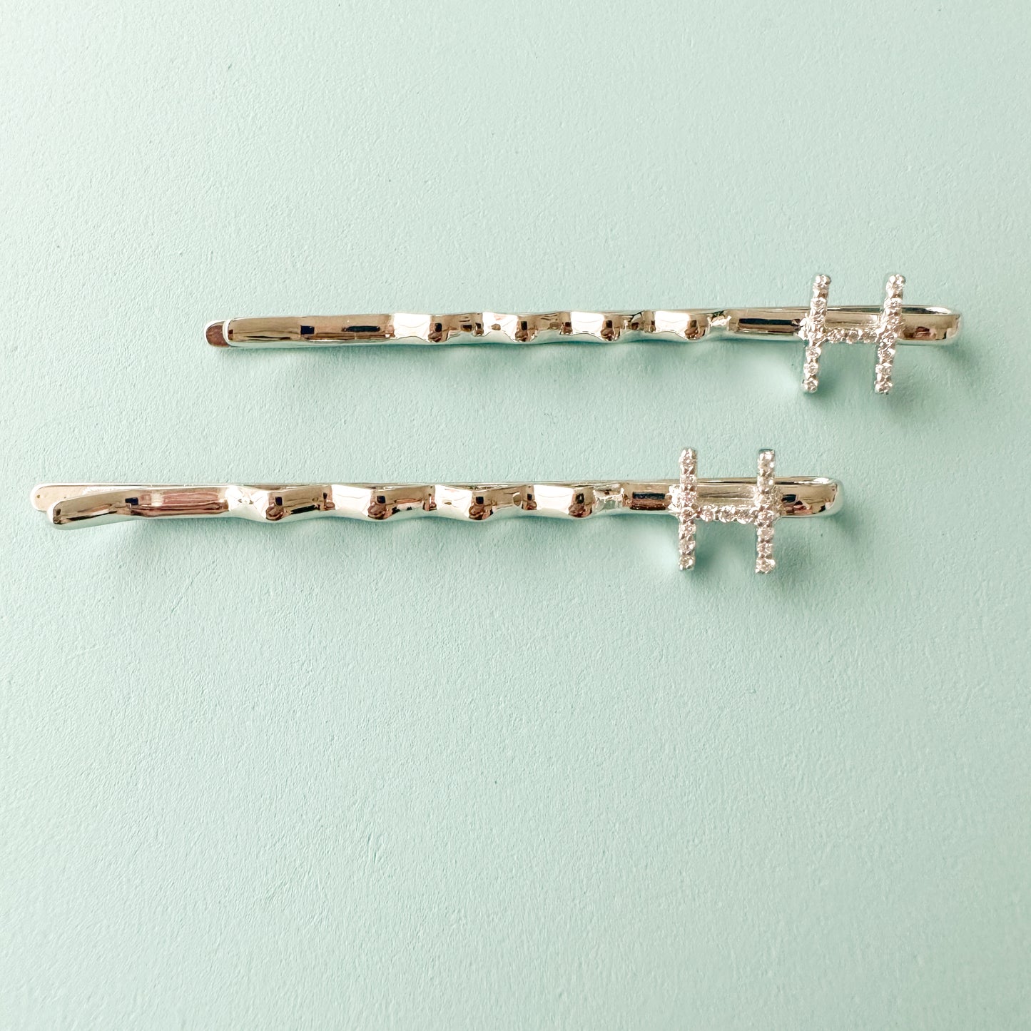 "H" INITIAL IN SILVER POLISH HAIR PINS