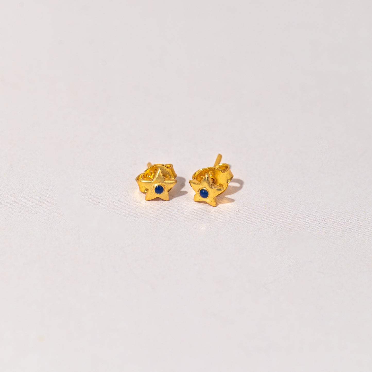 TINY STAR EARRINGS