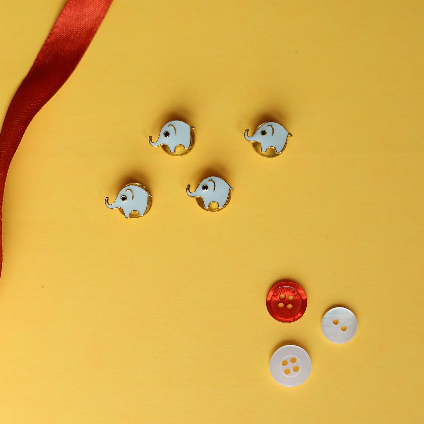 BLUE ELLE BUTTONS