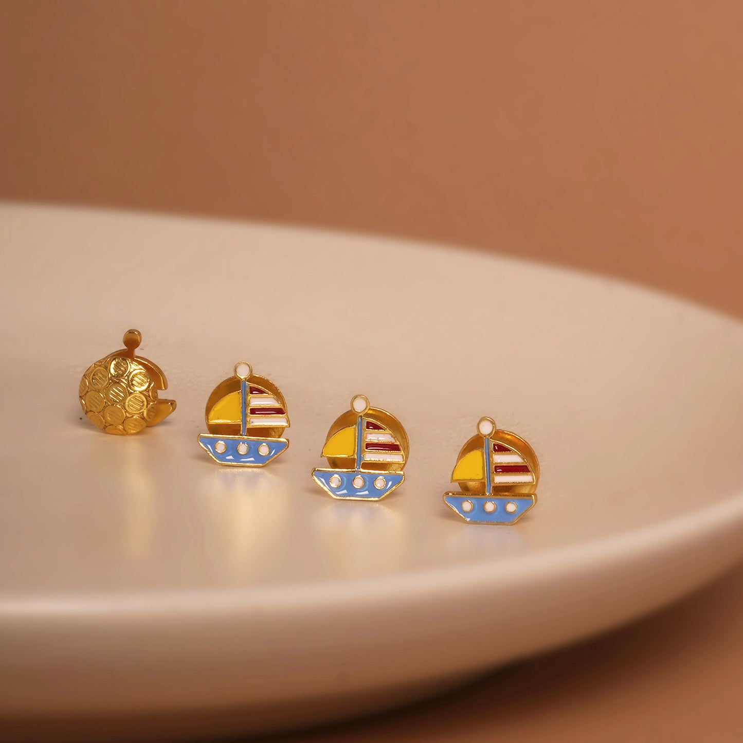 SAILOR BUTTONS