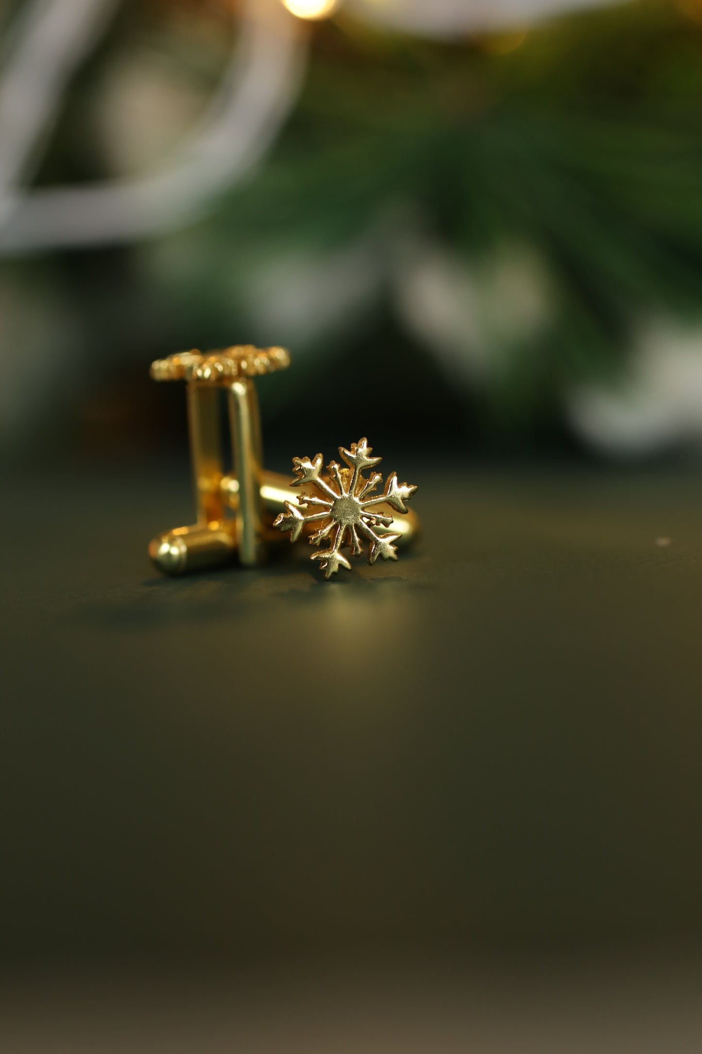 SNOWFLAKE CUFFLINKS