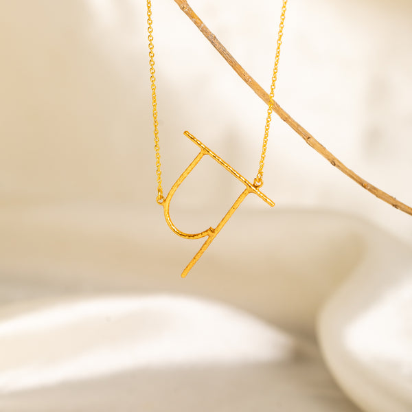"प" HINDI INITIAL NECKLACE