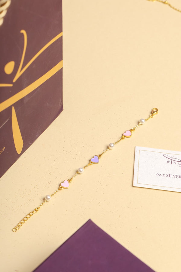 HERAT WITH PEARLS CHARM BRACELET