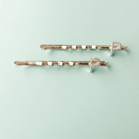 "P" INITIAL IN SILVER POLISH HAIR PINS