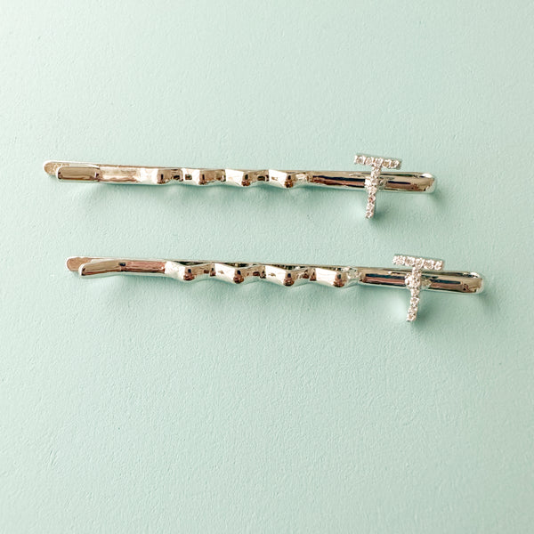 "T" INITIAL IN SILVER POLISH HAIR PINS