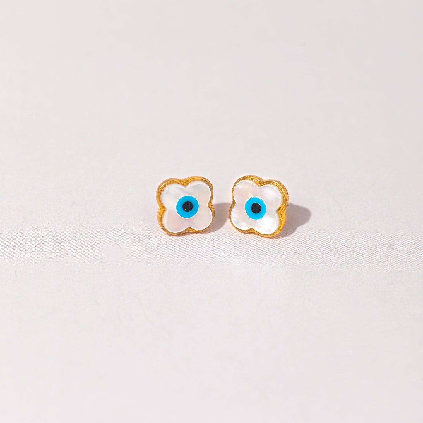FLOWER MOP EARRINGS