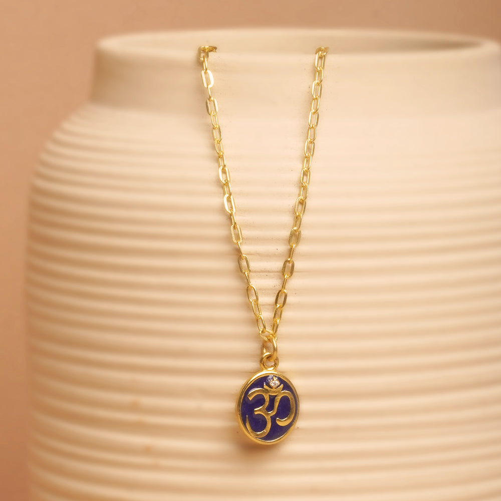 ENAMLED OM NECKLACE